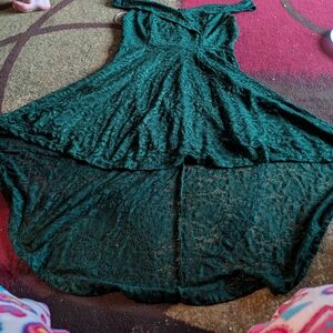 Elegant Green Lace Wedding Dress